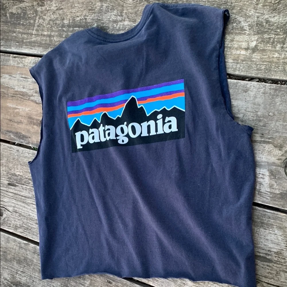 Patagonia Women's Responsibili-tee Navy Sleeveless Cropped Tie Top - Picture 7 of 10
